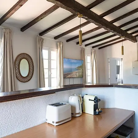Lou Mare Hotel *