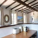 Lou Mare Hotel *