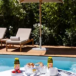Lou Mare Hotel