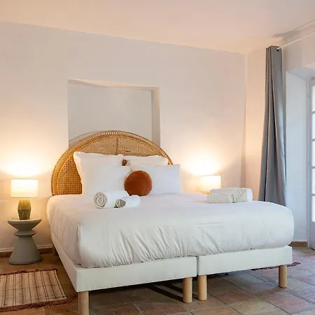 Lou Mare Hotel